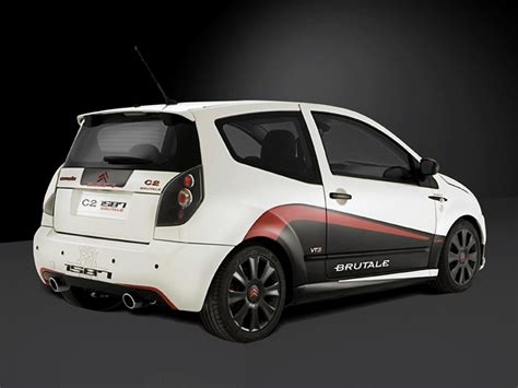 У него широкие большие колеса диаметром 18 дюймов. CITROEN C2 specs & photos - 2008, 2009, 2010 - autoevolution