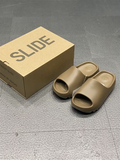 Adidas Yeezy Slipper For Men 973477 5600 Usd Wholesale Replica