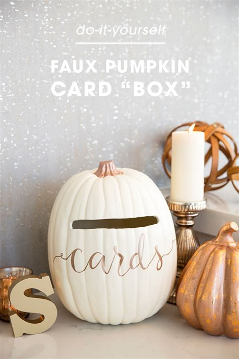 It's certainly neither a bill nor junk mail. This Wedding Card Box Is a MUST For Your Fall Wedding!