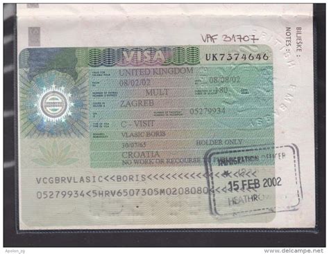 Croatia passport holders can visit 125 countries visa free. Expired CROATIA passport with two visas of USA three ...