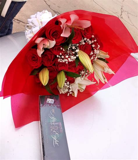 Same day delivery in east lansing. Handheld Flowers Bouquet Delivery in Nairobi | Flowers ...