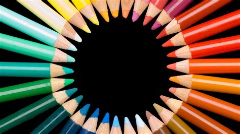 What Are Primary and Secondary Colors?