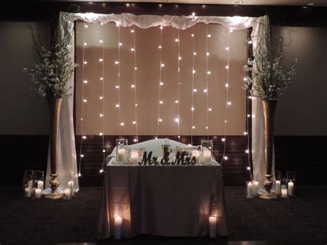 Sweetheart Table With Loveseat Sweetheart Table Backdrops Wedding