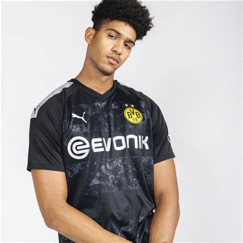 Choose the classic yellow home jersey as worn at signal iduna park or support die borussen on their travels with the latest away and european kits. Marco Reus Borussia Dortmund 19/20 Away Jersey by PUMA ...