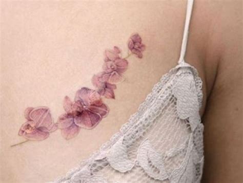 Tatuajes Pequeños En El Pecho Para Mujeres Que Te Van A Encantar Actitudfem
