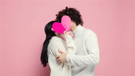 International Kissing Day Know About Types Of Kisses And Their