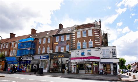 Close to station summary brampton real estate present this modern first floor 3 bedroom, 3 bathroom flat for rent in golders. 2 bedroom flat for sale, GOLDERS GREEN ROAD, GOLDERS GREEN ...