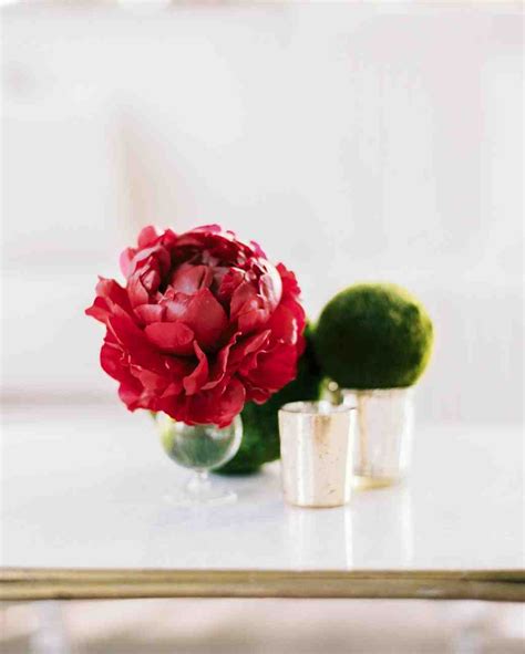36 Simple Wedding Centerpieces Martha Stewart Weddings