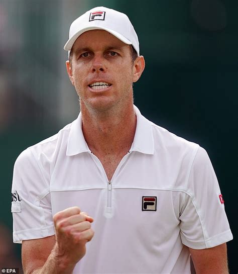 Denis shapovalov currently plays with the yonex vcore 95. Sam Querrey, his wife and eight-month-old son fled Russia ...
