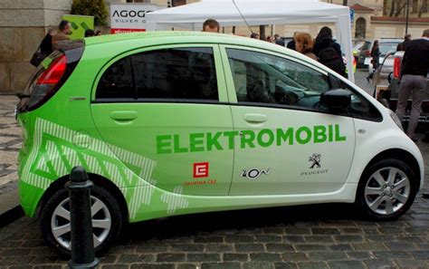 Creditas te presta hasta el 80% del valor de tu auto y éste sigue siendo tuyo para que lo uses como siempre. Elektromobily nevyřeší problém závislosti na ropě | Kurzy.cz