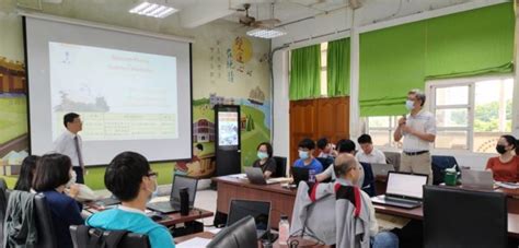 河南省教育报刊社 河南省教育技术装备管理中心 河南省电化教育馆（河南省基础教育资源中心） 河南省教育科学研究院 河南省基础教育教学研究室 河. 鴻海與台北市攜手推動量子師資培育，籌備高中職量子科技教材 | TechNews 科技新報