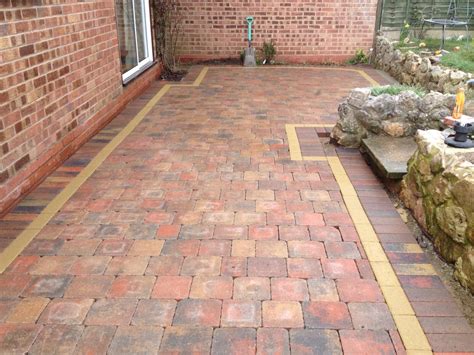 Where can i get a concrete paver garden? Garden paving - Abbeystone Paving Limited
