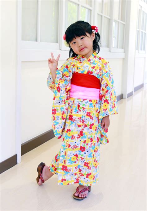 Yukata Children Fukuoka Tourism Kimono Experience Fukuoka Castle