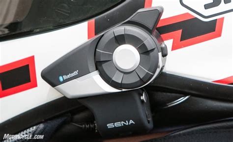 Whether you want to take calls, listen to music, or communicate with other people you're riding with, a quality bluetooth motorcycle helmet communication device is exactly what you need. MO Tested: Sena 20S EVO Motorcycle Bluetooth Communication ...