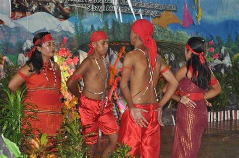 Suku Naulu Suku Unik Dari Maluku Inilah Budaya Dan Lokasinya KATA OMED