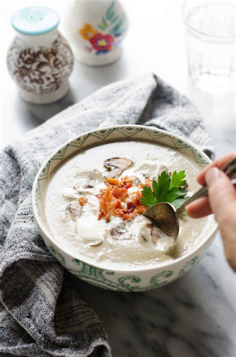 Creamy Roasted Garlic Mushroom Soup Recipe Easy