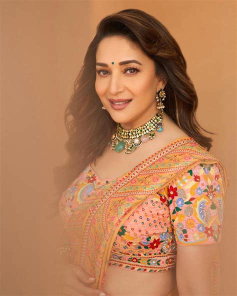 Dhak Dhak Girl Madhuri Dixit Looks Drop Dead Gorgeous In Ethnic Yellow Saree Karisma Kapoor