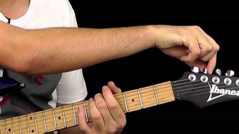 How To Tune Your Guitar By Ear And Without A Tuner Youtube