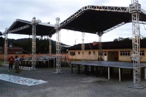 palco e estrutura para festas e eventos blumenau audio mix som e luz