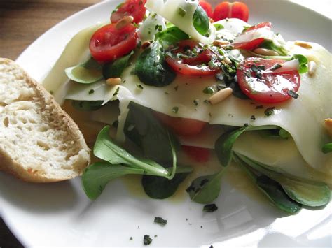 Lasagne - Salat AUFGEGABELT