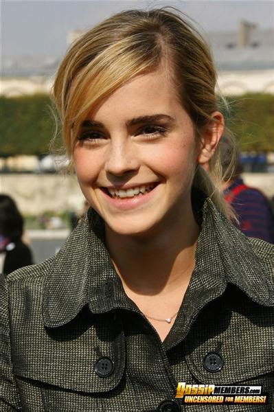 Emma Watson Turns Slutty With These Revealing Pics Porn Pictures Xxx Photos Sex Images