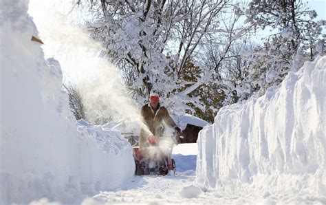 News Wrap Early Monster Snowstorm Catches Western New York Off Guard