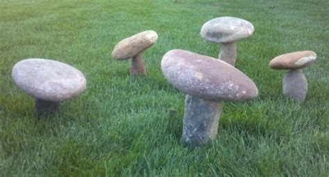 Diy Rock Mushrooms For The Garden Teediddlydee