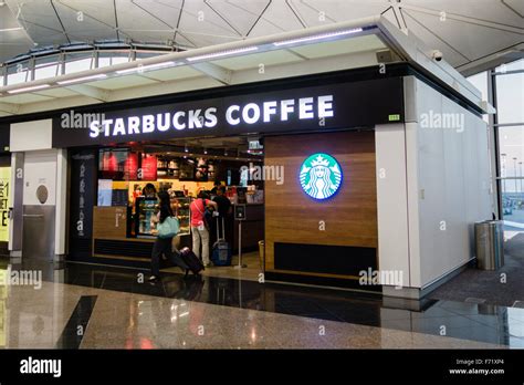 Hong Kong Starbucks Coffee Shop Stock Photo Alamy