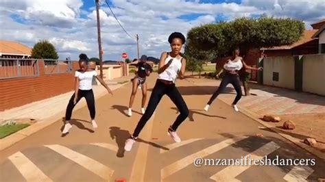 Amapiano Dance Moves April 2021 South African Youtube