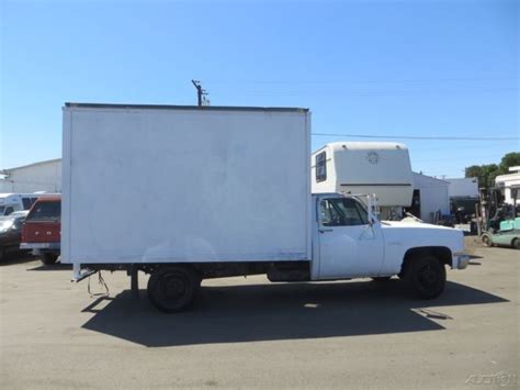 1984 Gmc Sierra 3500 Box Truck 8 Cylinder Gas Automatic No Reserve For