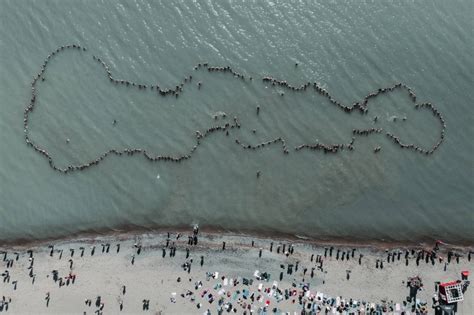 CONQUER YOUR COMFORT ZONE