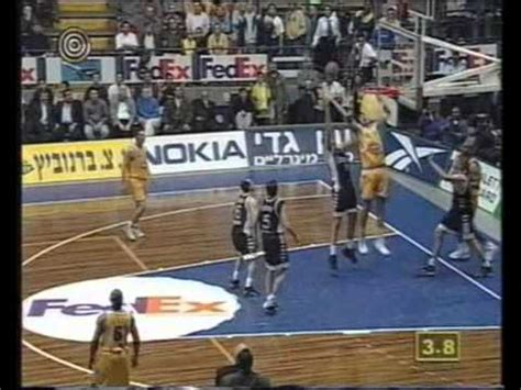 הפועל חולון הפסידה 100:96 לא.א.ק. ‫1/8 גמר יורוליג 1999,מש' 2, מכבי ת"א - קינדר בולוניה 70 ...