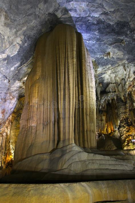 Paradise Cave Vietnam Impressive Limestone Formations Stock Photo