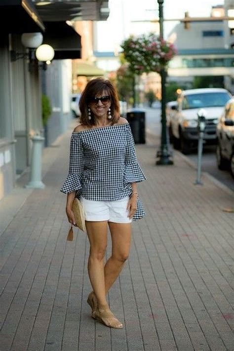 44 Inspiring Spring And Summer Outfits Ideas For Women Over 40