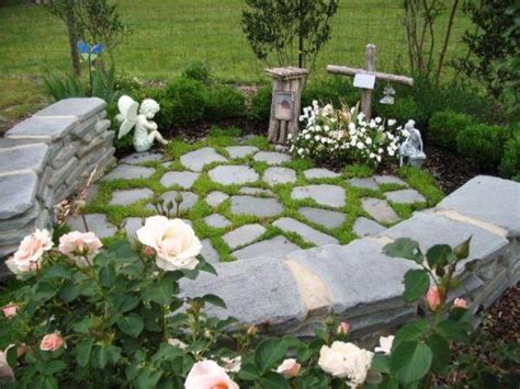 The secluded memorial garden offers a private sanctuary for memorializing a loved one with placement of cremated remains and a memorial plaque. Fresh 25 Best Ideas About Memorial Gardens On Tree # ...