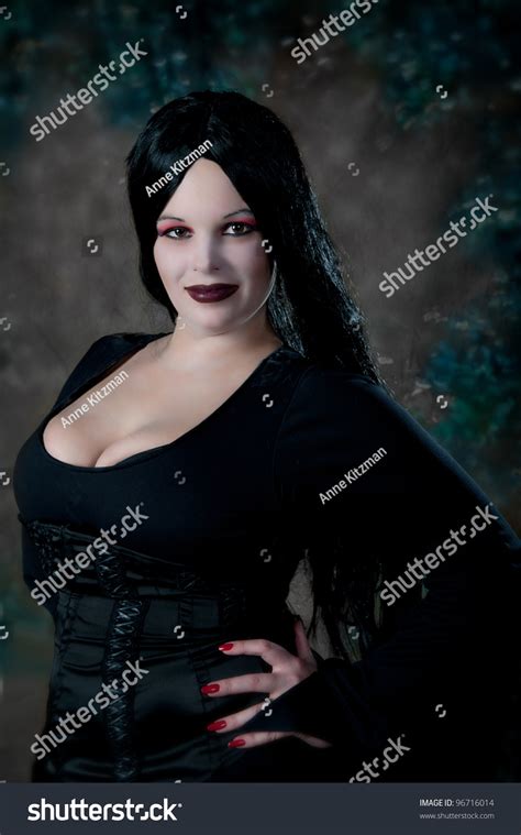 Photo De Stock Sexy Goth Girl Beautiful Young Woman 96716014 Shutterstock