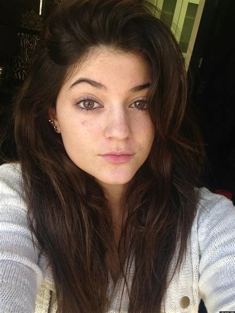 Kylie Jenners No Makeup Look Is Fresh Photo Huffpost