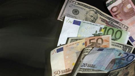 Combien Vaut 1 Million De Dollars En Euros - Un euro de combat, c’est combien de dollars? | Slate.fr