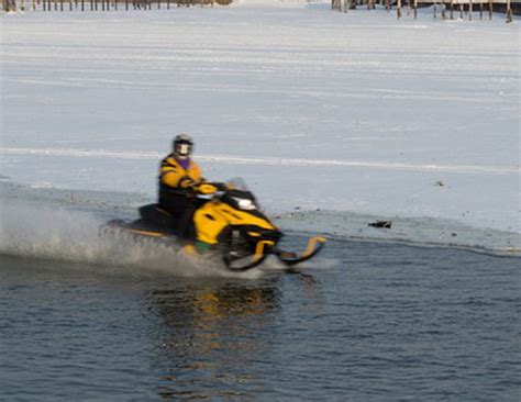 Michigan Dnr Officials Searching For Snowmobilers They Say Killed Ducks