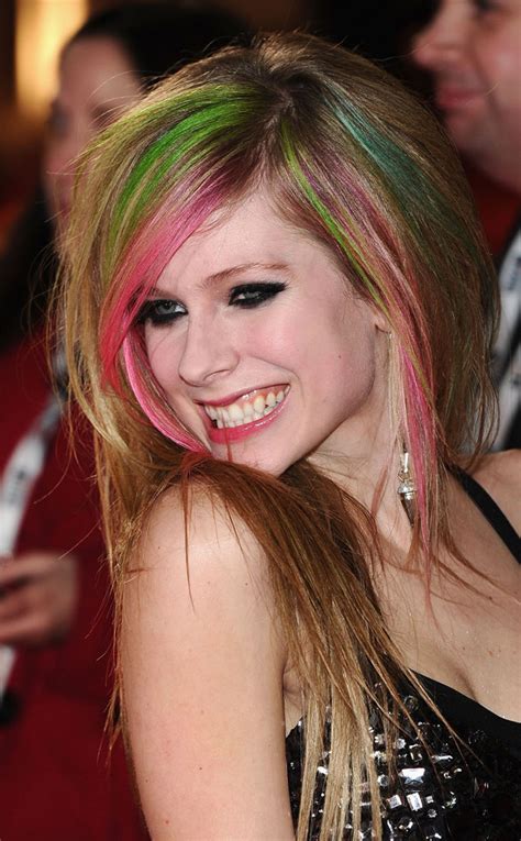 Photo 220304 From Avril Lavignes Hairstyles E News