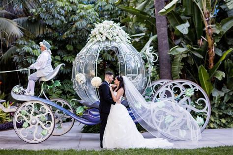 Photos Of Real Weddings At Disney World And Disneyland Cinderella