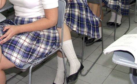Mundo Denuncian A Docente Por Abusar De Alumna En Colombia