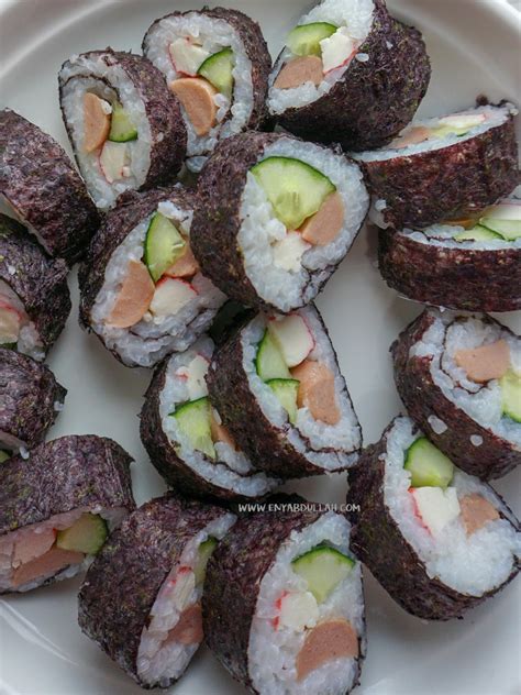 Kini, sushi makin mendapat tempat di hati rakyat malaysia. Cara Mudah Dan Murah Buat Sushi