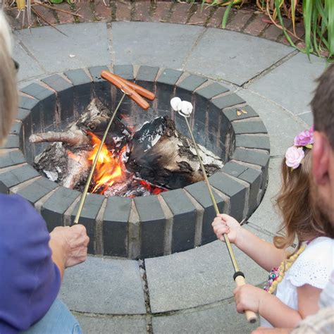 Marshmallow roasting sticks 32inch extendable smores sticks for fire pit 10pcs bamboo skewer and set of 8 campfire roasting sticks with portable bag for grilling campfire camping bonfire 4 4 out of 5 stars 62. Best Marshmallow Roasting Sticks for Camping