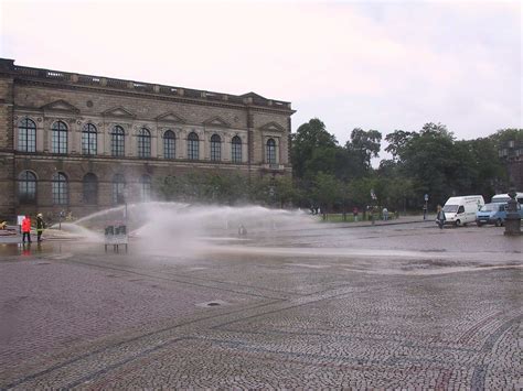 Check spelling or type a new query. 2002_08_13-hochwasser-dresden-156-5618_IMG | Hochwasser am ...
