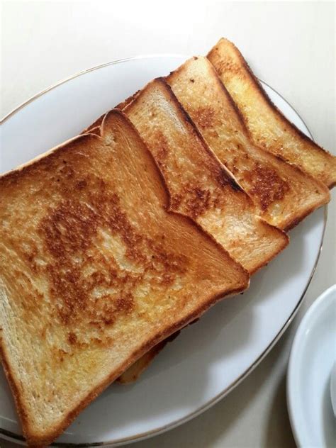 Swerve takes pride in offering delicously healthy sugar replacement products, gluten free cake mixes, cookie and pancake mix, and foodservice options for… Roti bakar garing | Makanan, Cemilan, Makanan minuman