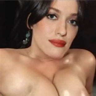 Kat Dennings Nude Photos Videos