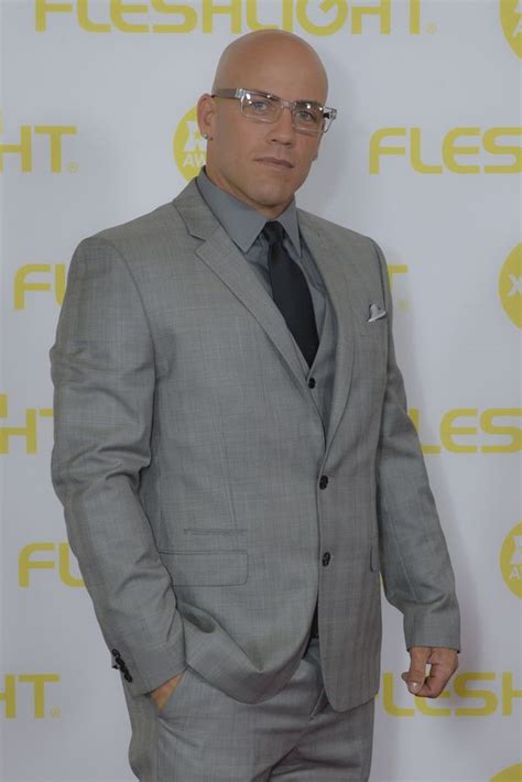 Adult Star Derrick Pierce Wins 2014 Xbiz Award S Best Actor For Mma Fighter Role Star Factory