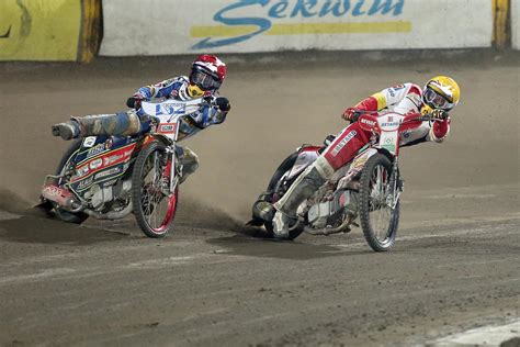 Żużel na żywo w tv można oglądać na antenach telewizji sportowych canal+, eurosport, tvp sport i eleven sports. Żużel: Grand Prix Słowenii NA ŻYWO. Transmisja ONLINE i ...