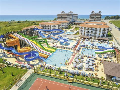 Das hotel trendy lara bietet die tennisplätze, einen nachtclub und ein hallenbad und liegt am strand von antalya. Hotel Eftalia Aqua in Alanya - Türkler bei alltours buchen